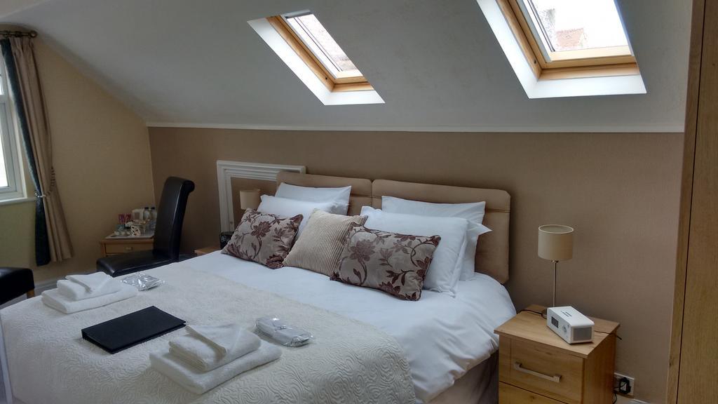 Cleave Court Guest House 랜디드노 외부 사진