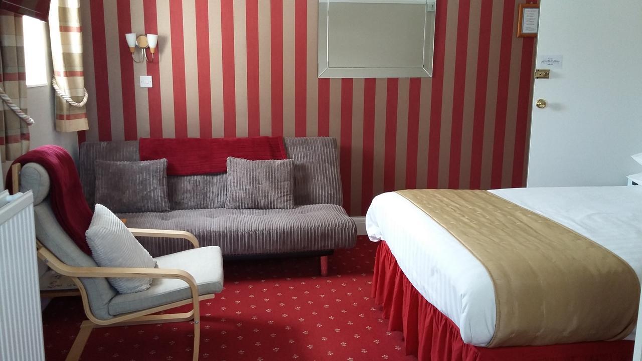 Cleave Court Guest House 랜디드노 외부 사진