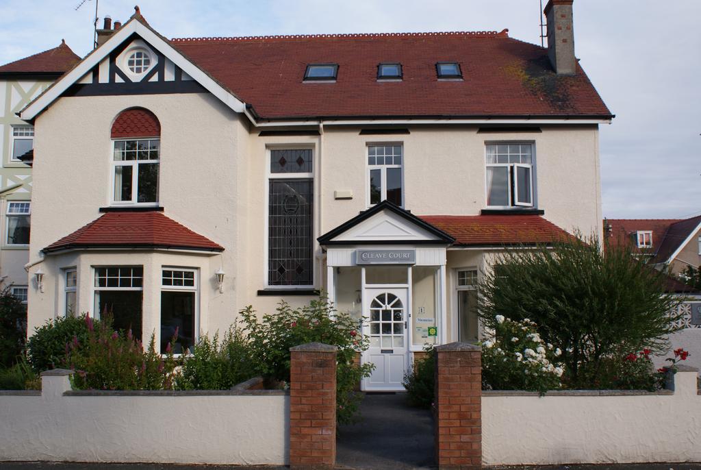 Cleave Court Guest House 랜디드노 외부 사진